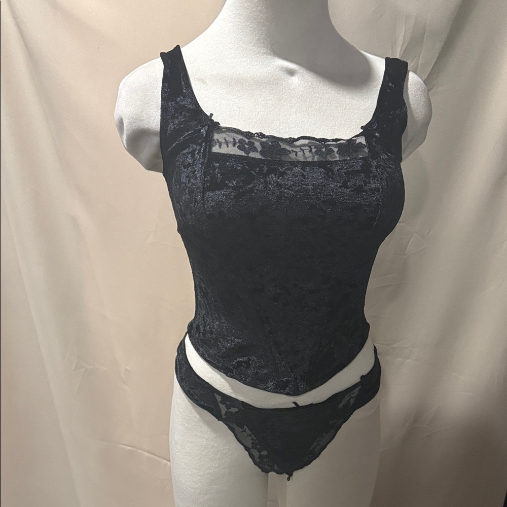 Black Lace Velvet Corset Top & Thong Set - Women Intimates